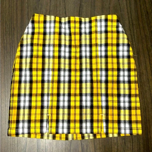 Hollister Skirts Hollister Casual Mini Short Yellow Black